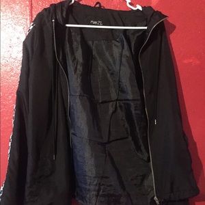 (used) Rue 21 Black Checkered-Sleeve Wind-Breaker
